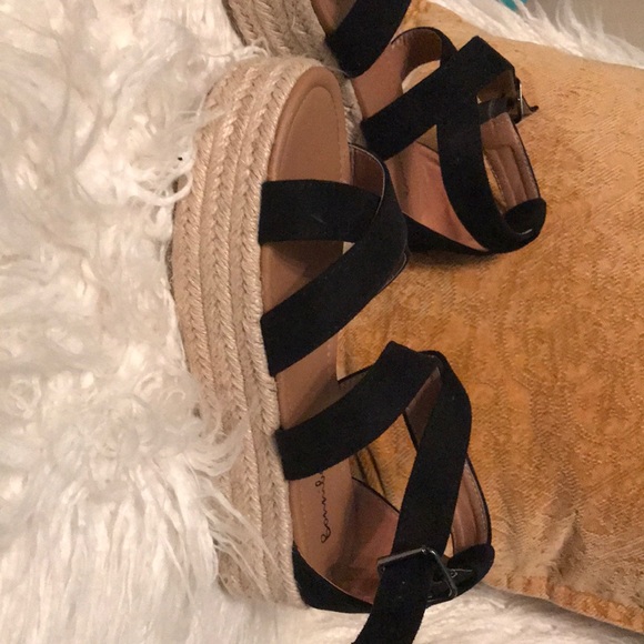 Wedge shoes!!! - Picture 2 of 4